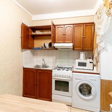 Kvartirkoff Na Volodymyra Ivasiuka 19A Kyiv Exterior foto
