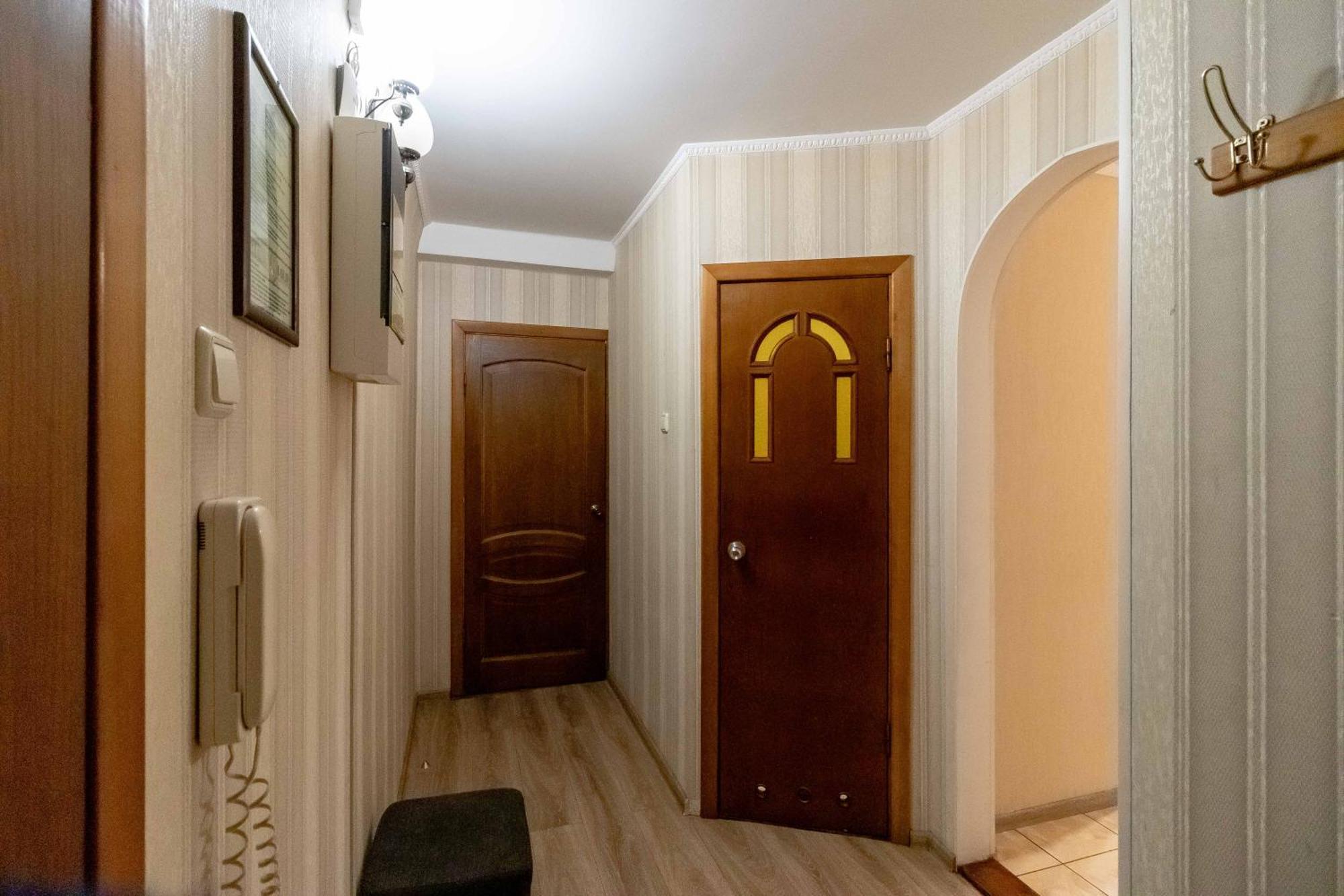 Kvartirkoff Na Volodymyra Ivasiuka 19A Kyiv Exterior foto